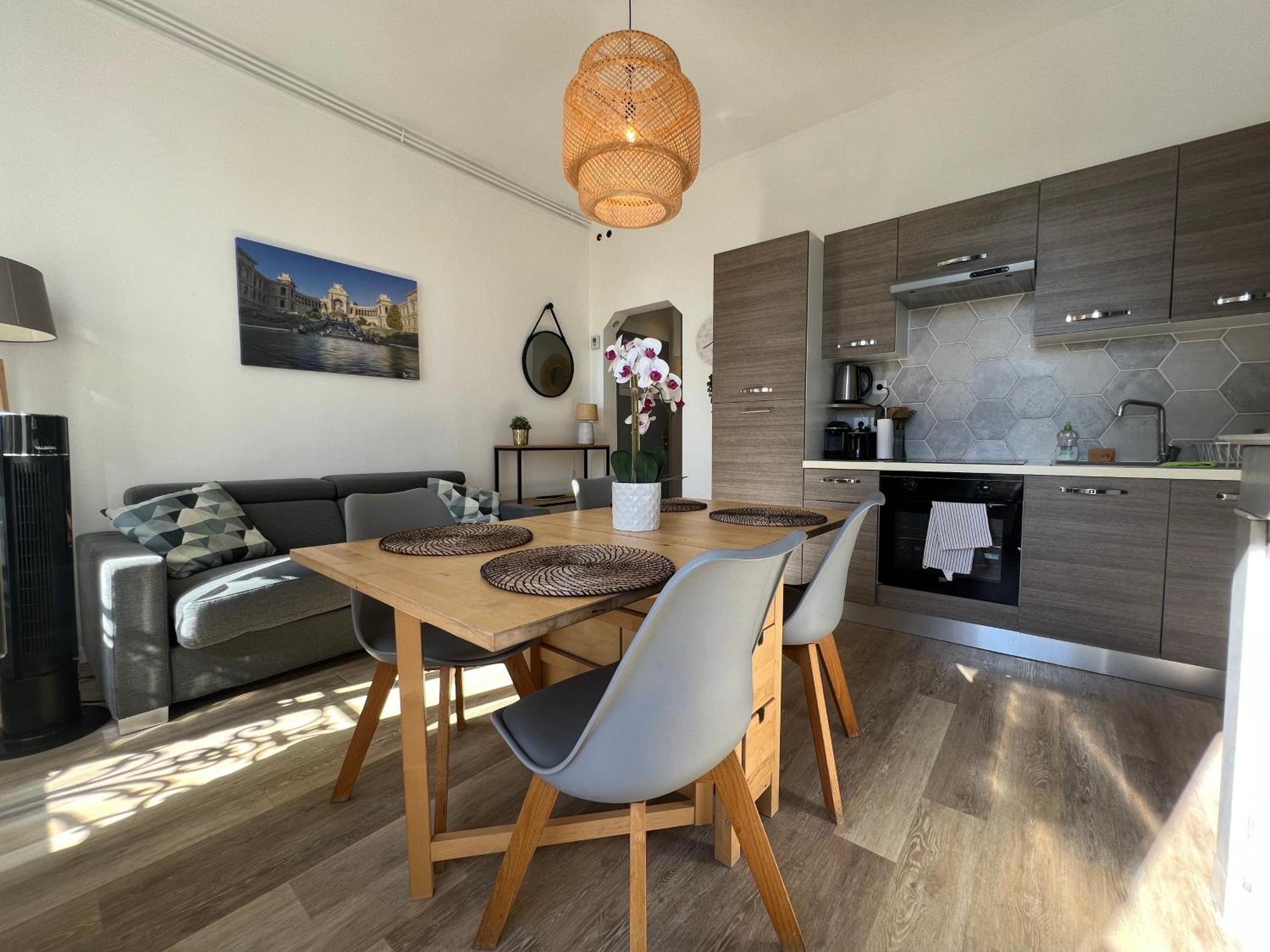 Splendide Joliette Parking Securisé Appartement